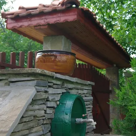 Diva بيت ضيافة أبريلتسي